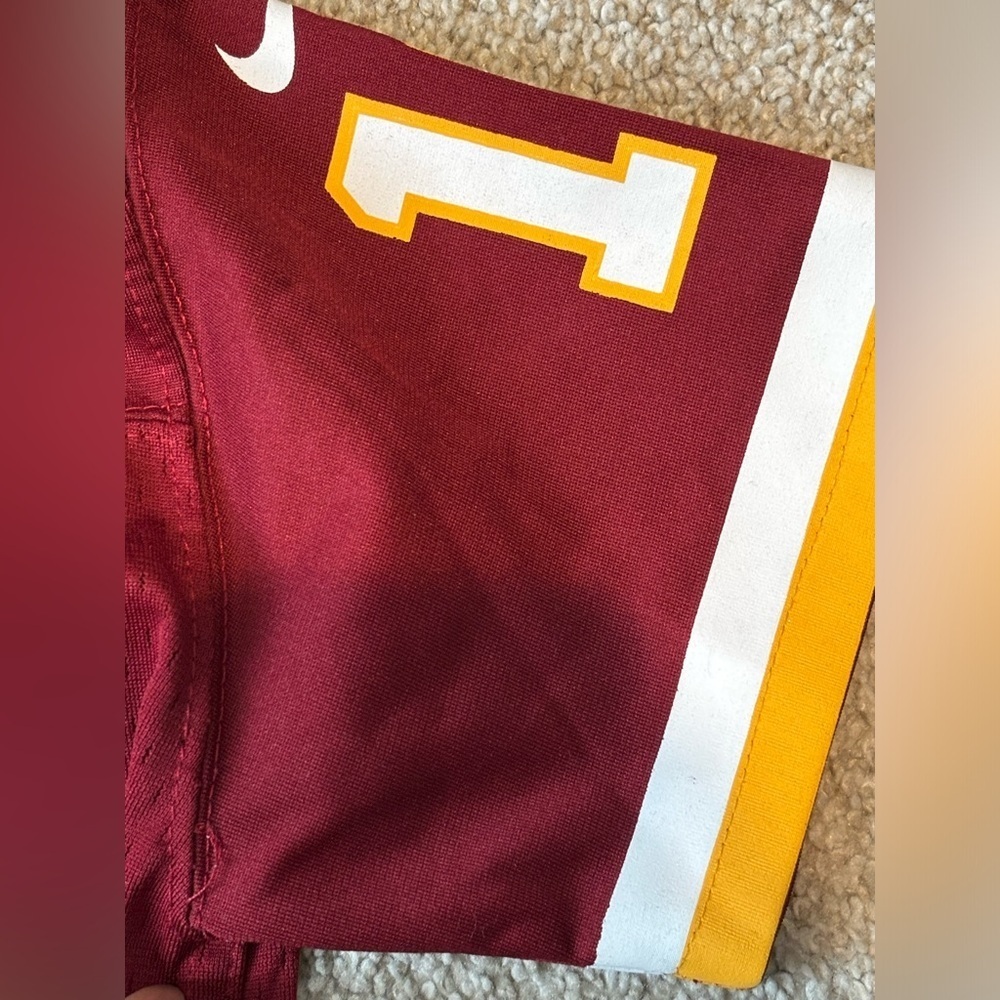 NFL Redskins GRIFFIN III Jersey (KIDS) - Picture 8 of 10